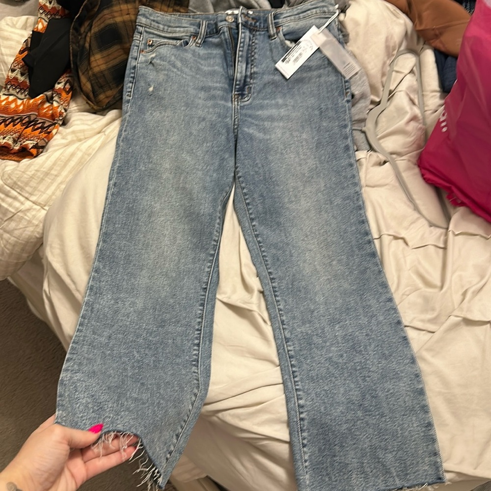 Women’s high-rise, crop flare jeans